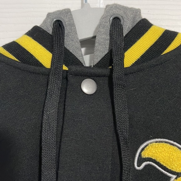 S Hufflepuff Varsity Jacket - Picture 5 of 9